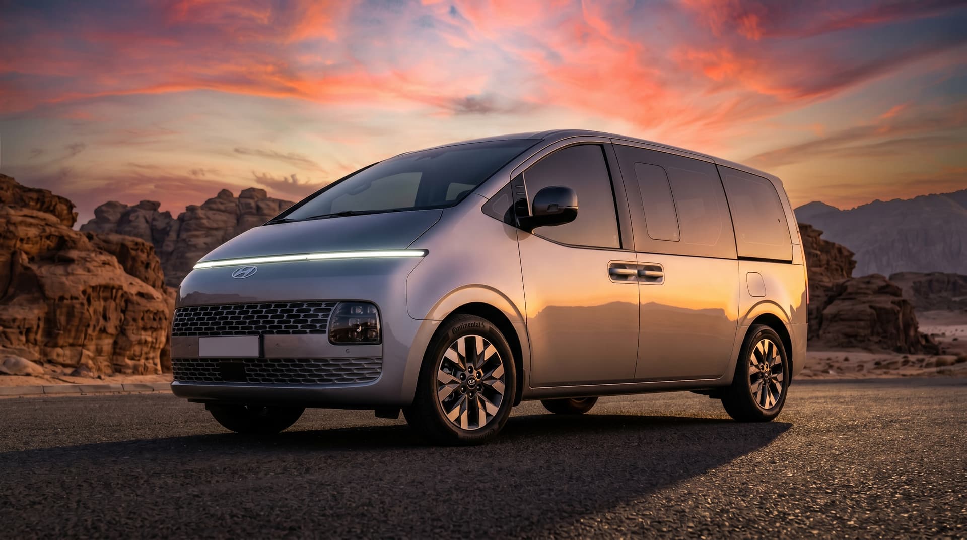 Hyundai Staria Premium People Mover